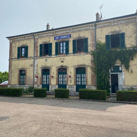 Corbeilles Bed and Breakfast Auxy Exteriör bild
