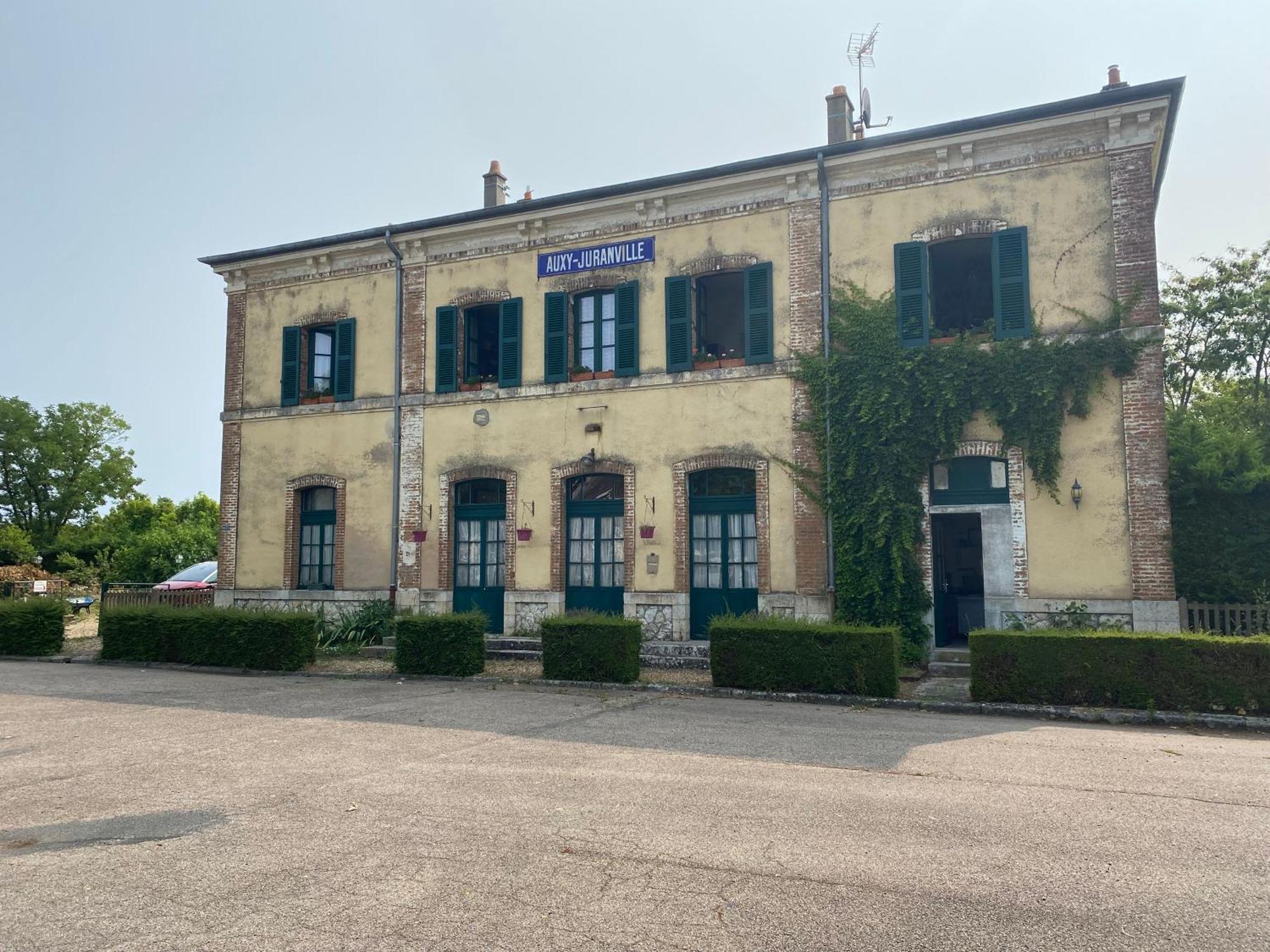 Corbeilles Bed and Breakfast Auxy Exteriör bild
